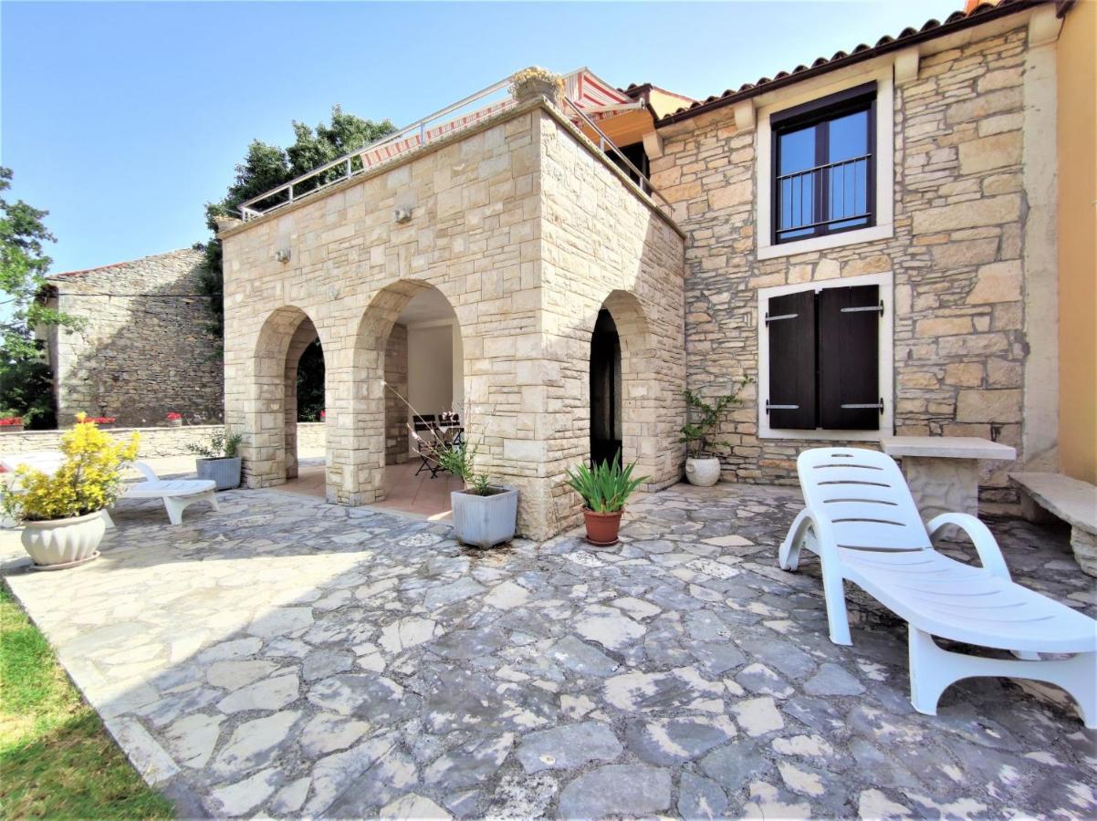 Apartments Morena Rakalj Kültér fotó