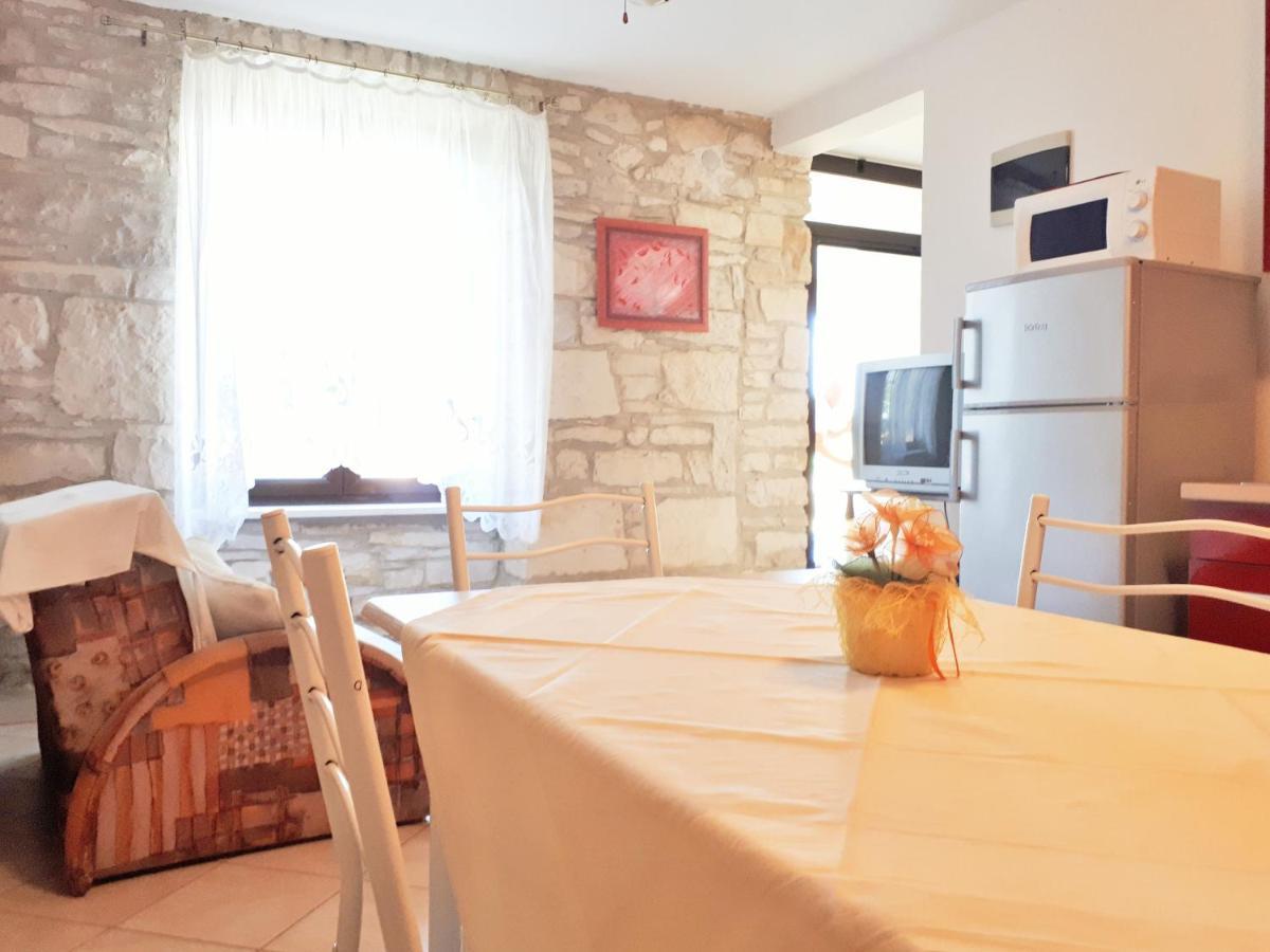Apartments Morena Rakalj Kültér fotó