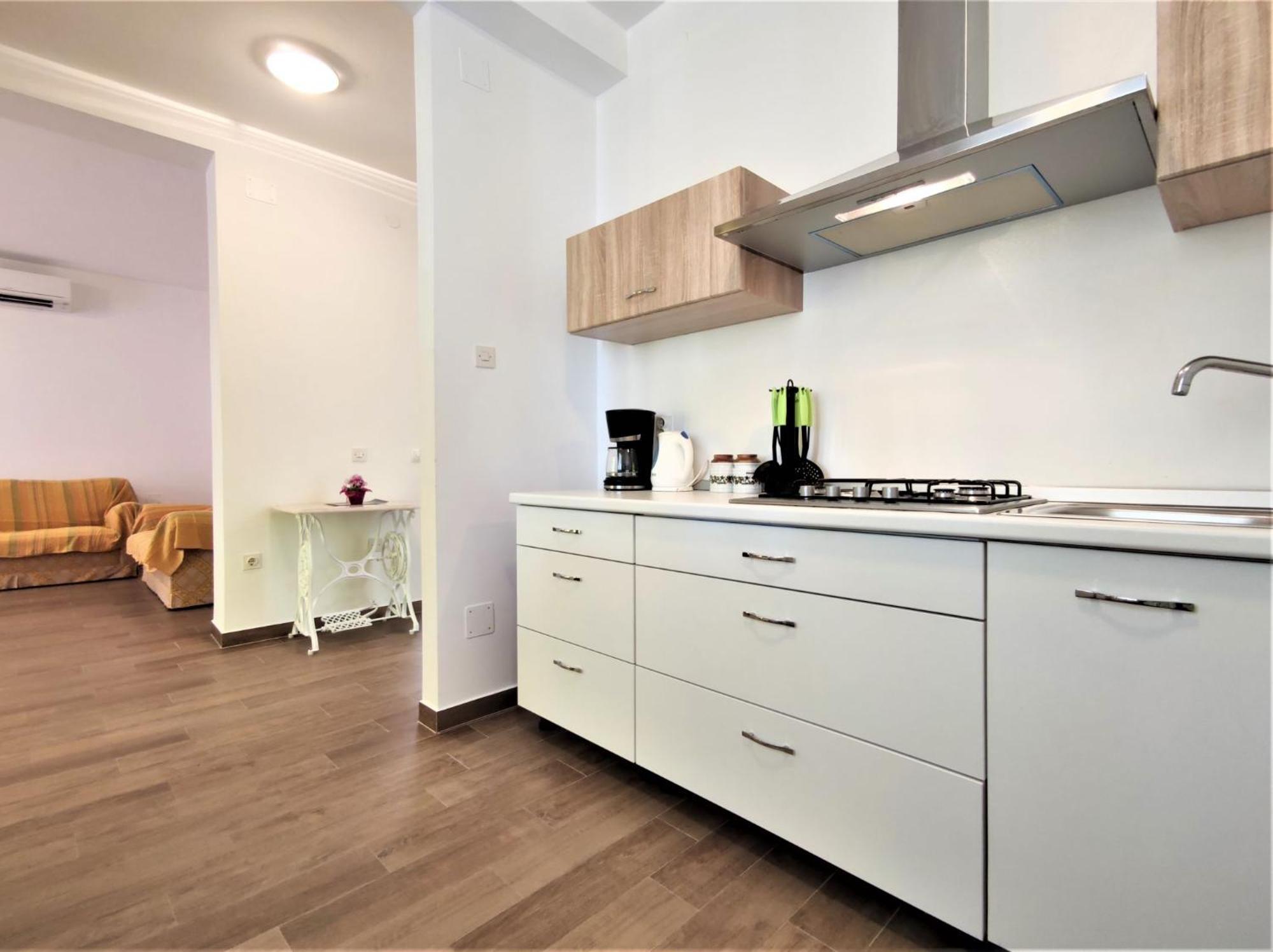 Apartments Morena Rakalj Szoba fotó